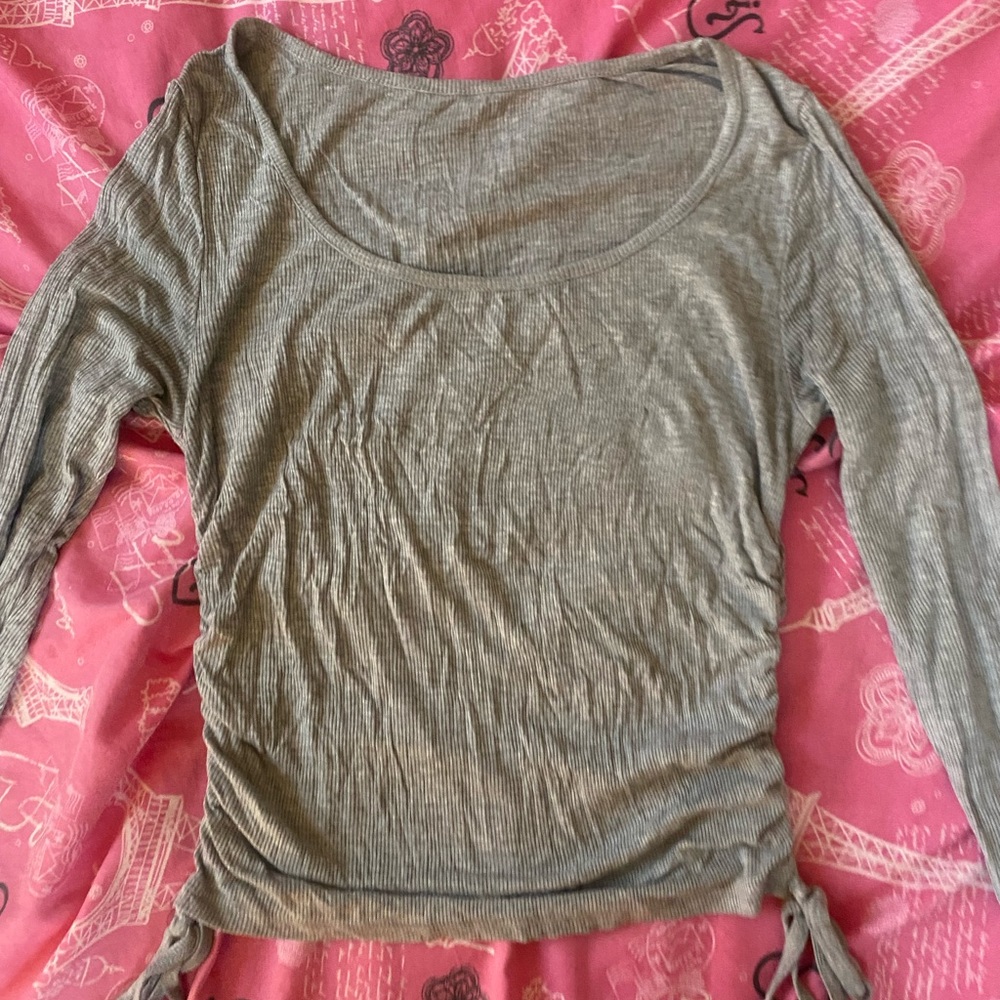 grey long sleeve drawstring shirt